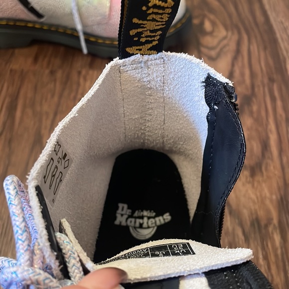 BRAND NEW Dr. Martens 1460 Pascal Rainbow Boots Youth Girls Size 2 - Picture 6 of 7